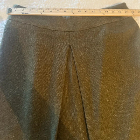 Vintage Bloomingdale’s 100% Wool Skirt - Picture 4 of 6